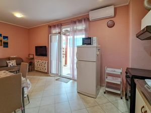 24018381-Ferienwohnung-3-Pula (Istarska)-300x225-1