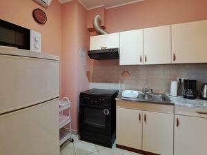 24018381-Ferienwohnung-3-Pula (Istarska)-300x225-5