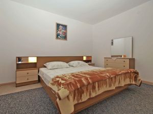 23954736-Ferienwohnung-6-Pula (Istarska)-300x225-4