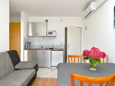 Ferienwohnung für 3 Personen (30 m²) in Štinjan 1/10
