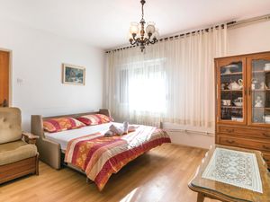 23727502-Ferienwohnung-4-Pula (Istarska)-300x225-3