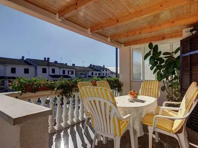 Ferienwohnung für 8 Personen (80 m²) in Pula (Istarska) 1/10