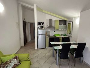 23923728-Ferienwohnung-4-Pula (Istarska)-300x225-2