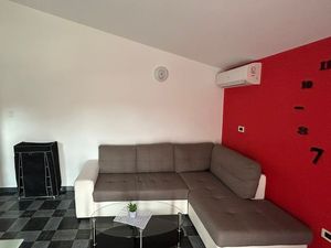 23923731-Ferienwohnung-4-Pula (Istarska)-300x225-1