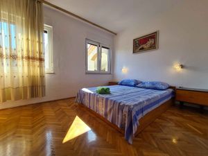 23954659-Ferienwohnung-8-Pula (Istarska)-300x225-3