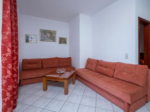 23727399-Ferienwohnung-4-Pula (Istarska)-300x225-2