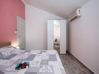 Ferienwohnung für 4 Personen (38 m²) in Pula (Istarska) 1/9