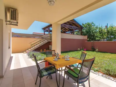 Ferienwohnung für 4 Personen (55 m²) in Pula (Istarska) 1/10