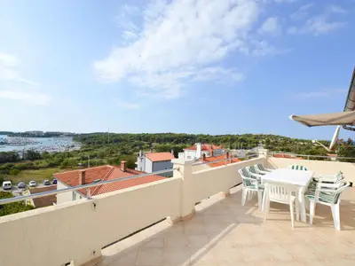 Ferienwohnung für 8 Personen (81 m²) in Pula (Istarska) 2/10