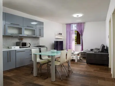Ferienwohnung für 2 Personen (55 m²) in Pula (Istarska) 1/10