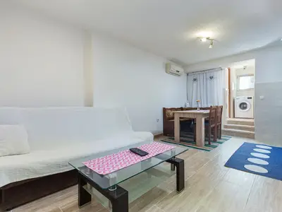 Ferienwohnung für 2 Personen (36 m²) in Pula (Istarska) 1/10