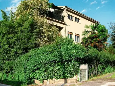 Südansicht der jeweiligen Wohnungen im ersten und zweiten Stock