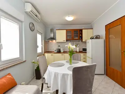 Ferienwohnung für 3 Personen (40 m²) in Pula (Istarska) 1/10