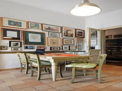 DiningRoom