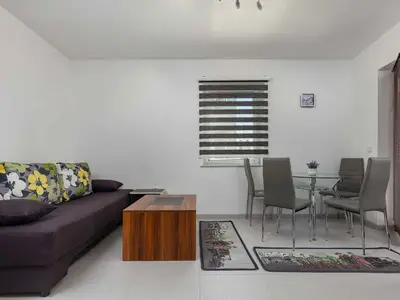 Ferienwohnung für 2 Personen (30 m²) in Pula (Istarska) 1/10