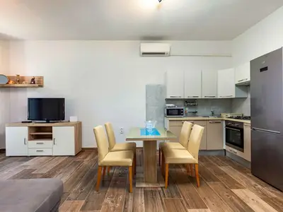 Ferienwohnung für 4 Personen (60 m²) in Pula (Istarska) 1/10