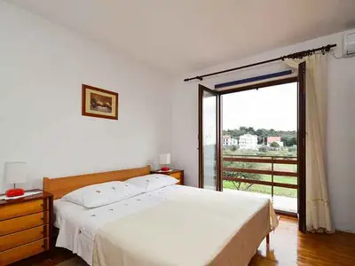 Ferienwohnung für 8 Personen (117 m²) in Štinjan 1/10