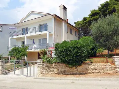 Ferienwohnung für 4 Personen (60 m²) in Pula (Istarska) 1/10