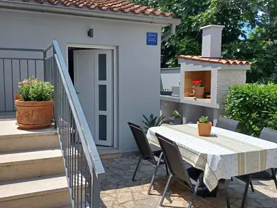 Ferienwohnung für 3 Personen (30 m²) in Pula (Istarska) 1/10