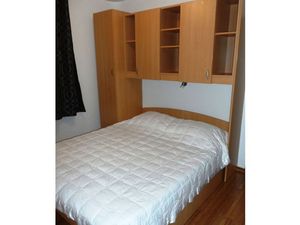 23953204-Ferienwohnung-4-Punat-300x225-4