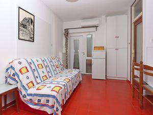 23928488-Ferienwohnung-6-Punat-300x225-1