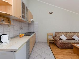 23941724-Ferienwohnung-4-Punat-300x225-2