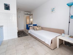 18559716-Ferienwohnung-3-Punat-300x225-2