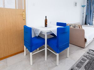 18559716-Ferienwohnung-3-Punat-300x225-5