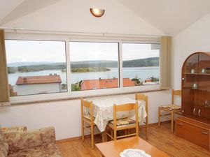 18791335-Ferienwohnung-6-Punat-300x225-3