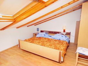 19128448-Ferienwohnung-4-Punat-300x225-5