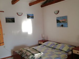 21727549-Ferienwohnung-3-Punat-300x225-5