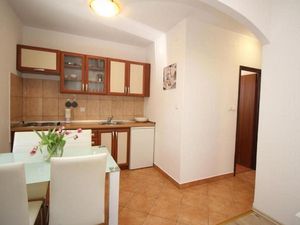 23671716-Ferienwohnung-3-Punat-300x225-2