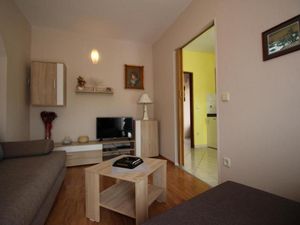 23675129-Ferienwohnung-3-Punat-300x225-2