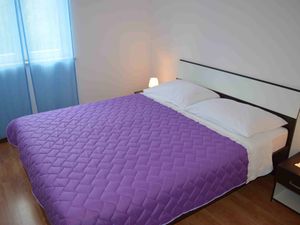 23932450-Ferienwohnung-4-Punat-300x225-5