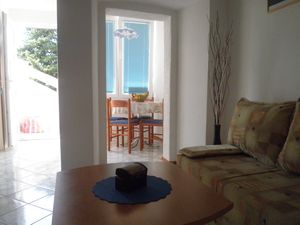 21727553-Ferienwohnung-4-Punat-300x225-5