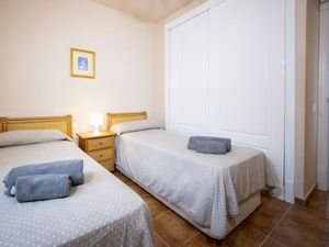 23681219-Ferienwohnung-7-Punta Del Moral-300x225-4