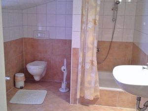 22428343-Ferienwohnung-2-Putbus-300x225-5