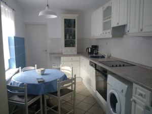 22428313-Ferienwohnung-4-Putbus-300x225-1