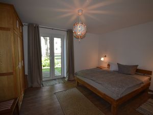 23884303-Ferienwohnung-4-Putbus-300x225-3