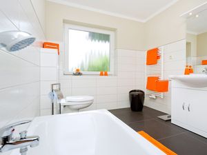 23948739-Ferienwohnung-6-Putbus-300x225-4