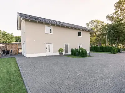Außenansicht des Gebäudes. Ostseehaus am Naturstrand