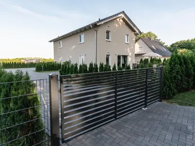 Außenansicht des Gebäudes. Ostseehaus am Naturstrand