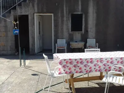 Ferienwohnung für 5 Personen in Putniković 7/10