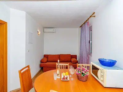 Ferienwohnung für 4 Personen (29 m²) in Putniković 8/10
