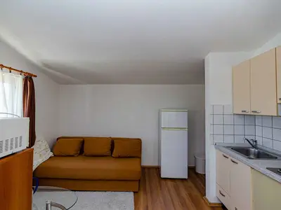 Ferienwohnung für 4 Personen (32 m²) in Putniković 6/10