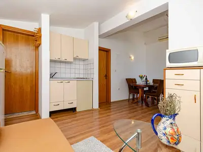 Ferienwohnung für 4 Personen (32 m²) in Putniković 9/10