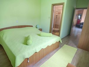 23776723-Ferienwohnung-6-Pučišća-300x225-4