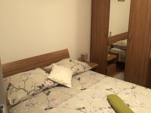 18964398-Ferienwohnung-4-Pučišća-300x225-4