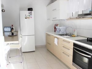 23933270-Ferienwohnung-4-Pučišća-300x225-5