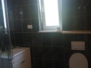 24057666-Ferienwohnung-4-Pučišća-300x225-3